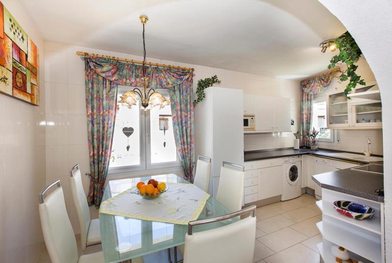2009 Casa San Maurici Con Piscina By Homeselectspain エンプリアブラバ エクステリア 写真
